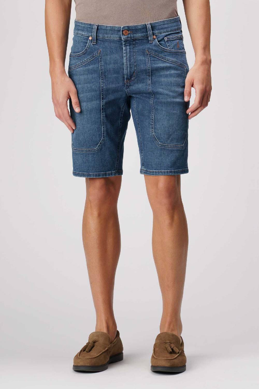 Jeckerson Jayden - Bermuda con toppa in comfort denim blu chiaro Novità