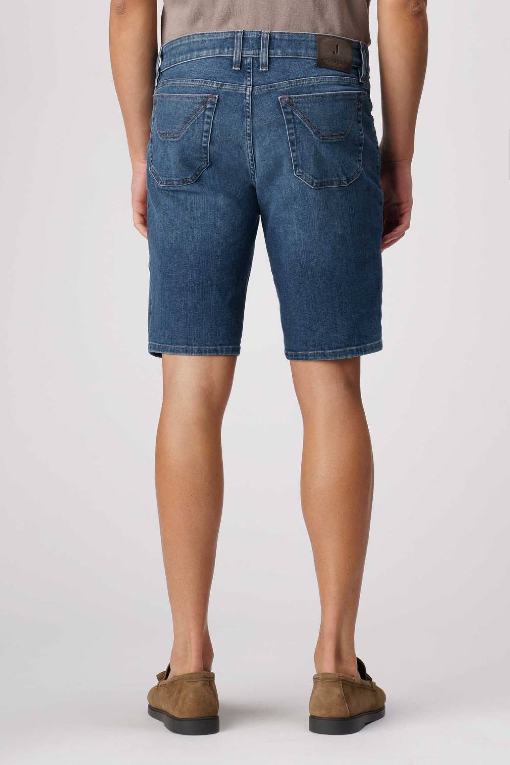Jeckerson Jayden - Bermuda con toppa in comfort denim blu chiaro Novità