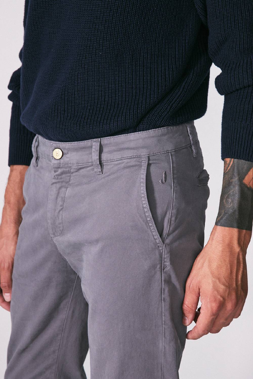 Jeckerson Chino slim fit in gabardina stretch Economico