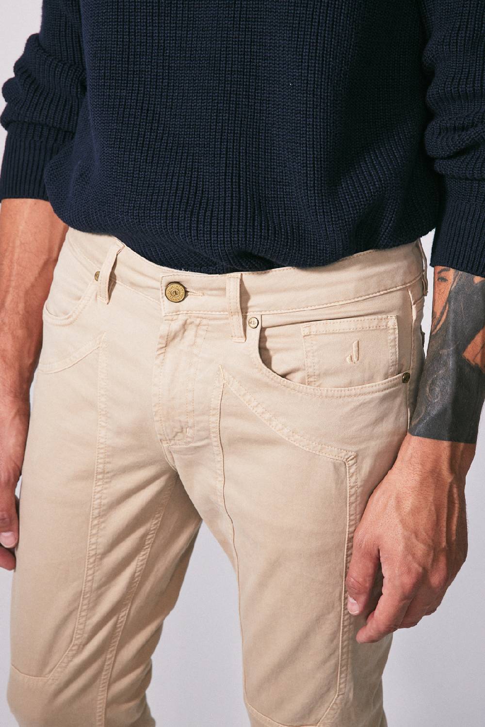 Jeckerson Pantalone skinny in gabardina stretch con toppa Hotsell