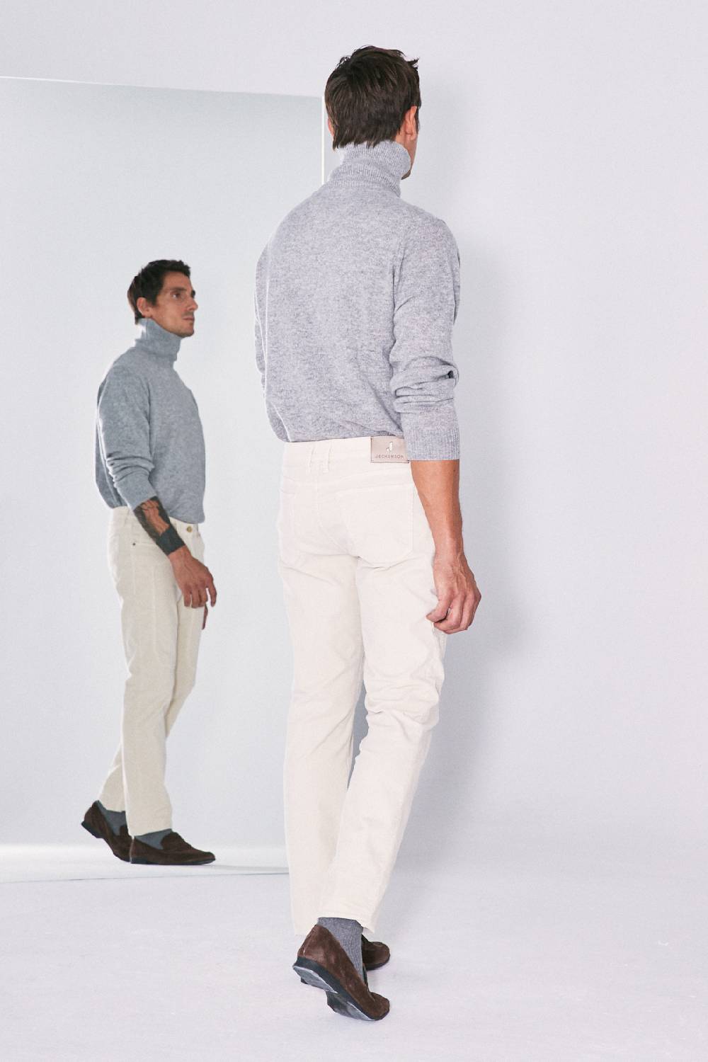 Jeckerson Pantalone slim fit in velluto con toppa in tono Saldi Di Fabbrica