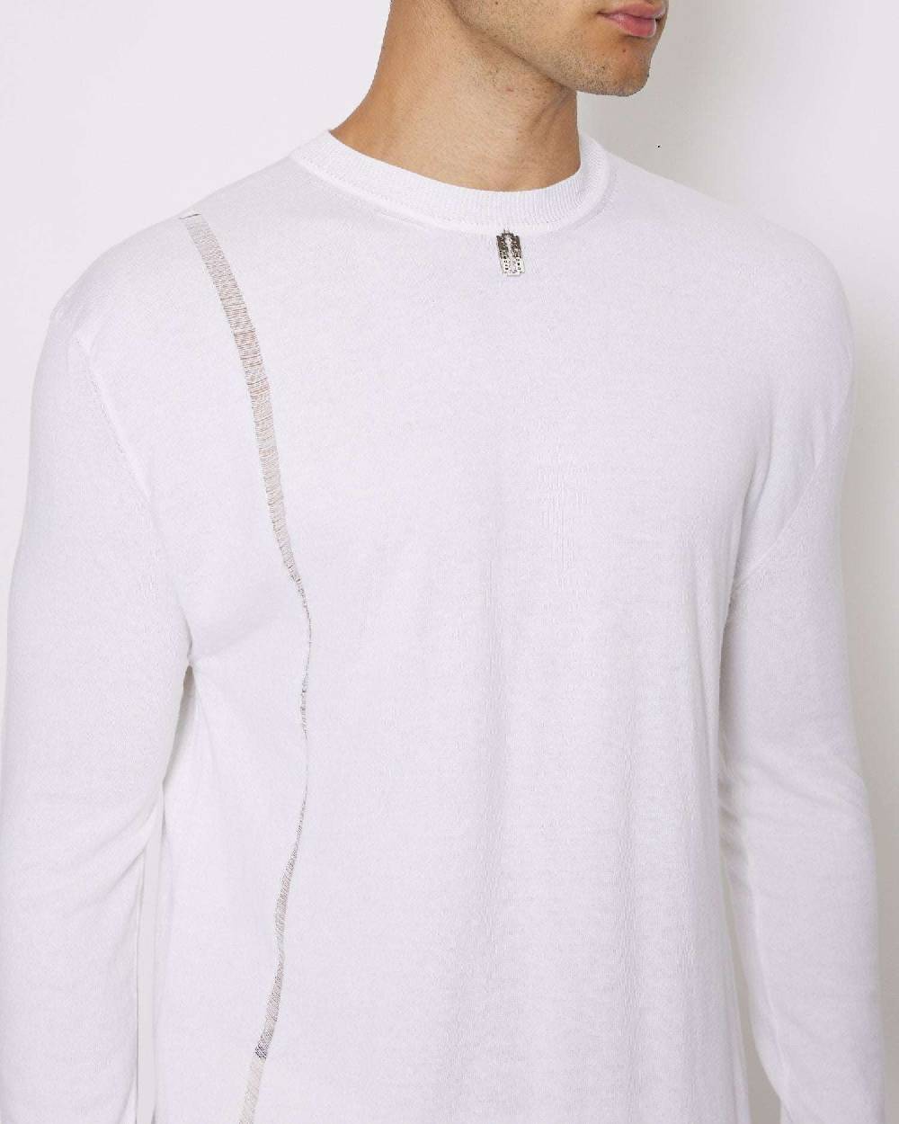 John Richmond Maglia in cashmere con etichetta metallica Qualità