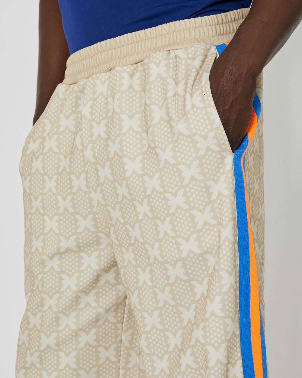 John Richmond Pantaloni da jogging con pattern ton sur ton Sottocosto