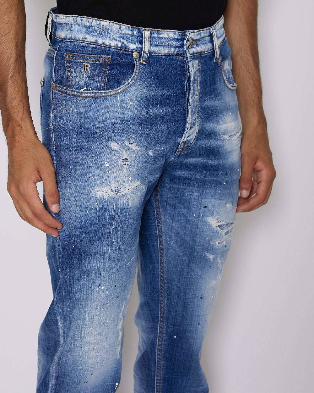 John Richmond Jeans slim con strappi sul davanti Sconto