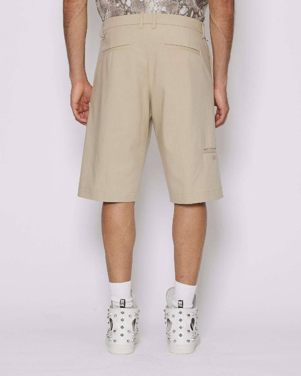John Richmond Bermuda sartoriale Negozio