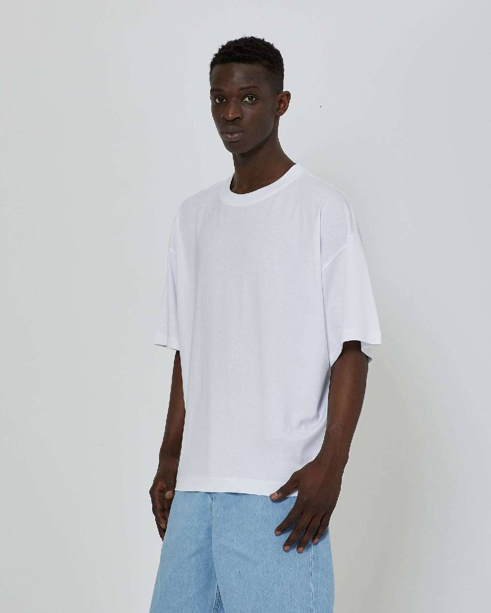 John Richmond T-shirt over con stampa ricamata sul retro Nuovo