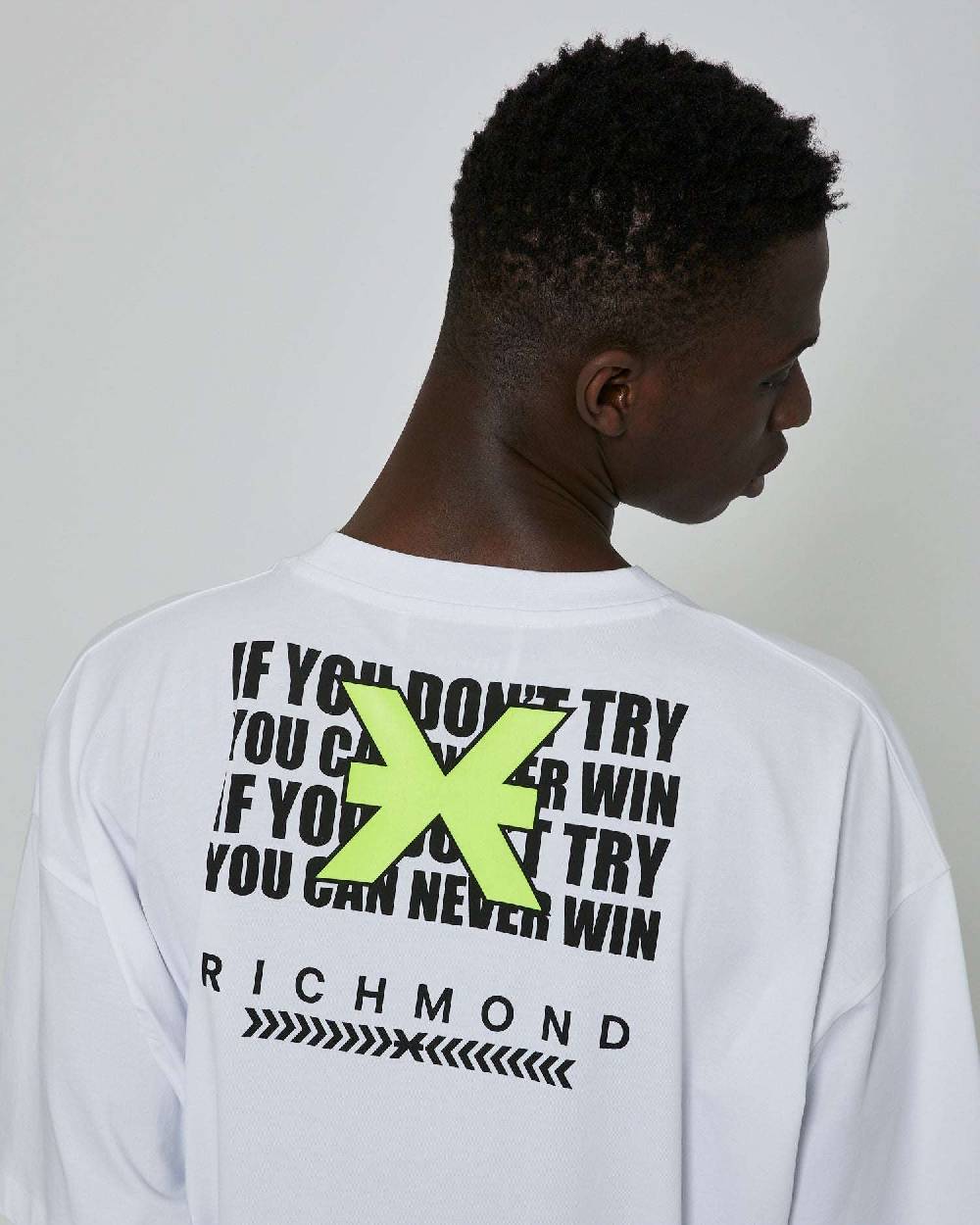 John Richmond T-shirt over con stampa ricamata sul retro Nuovo