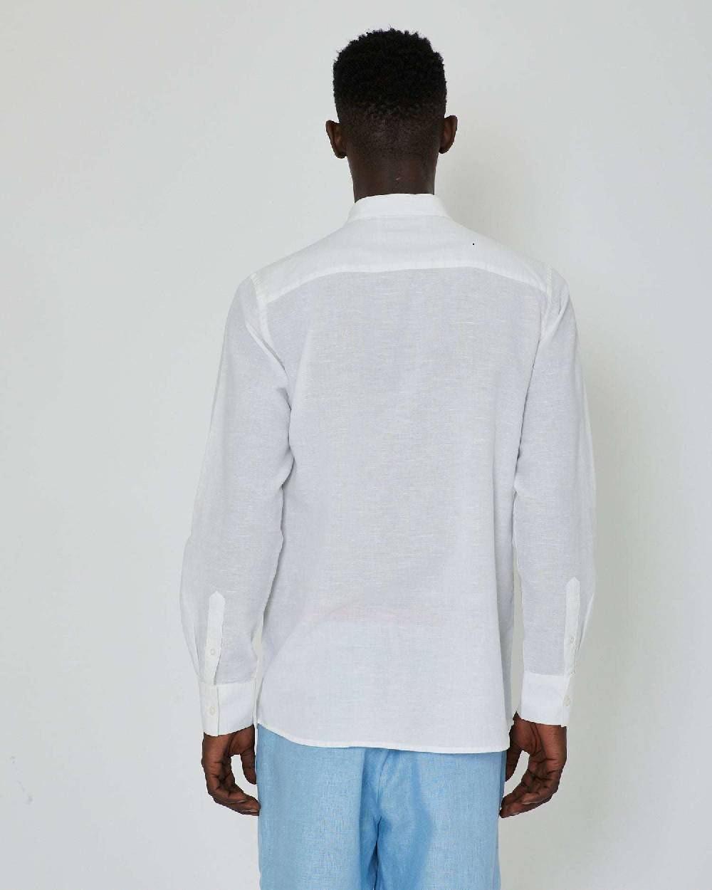 John Richmond Camicia basic in lino con placca metallica sul davanti Offerta
