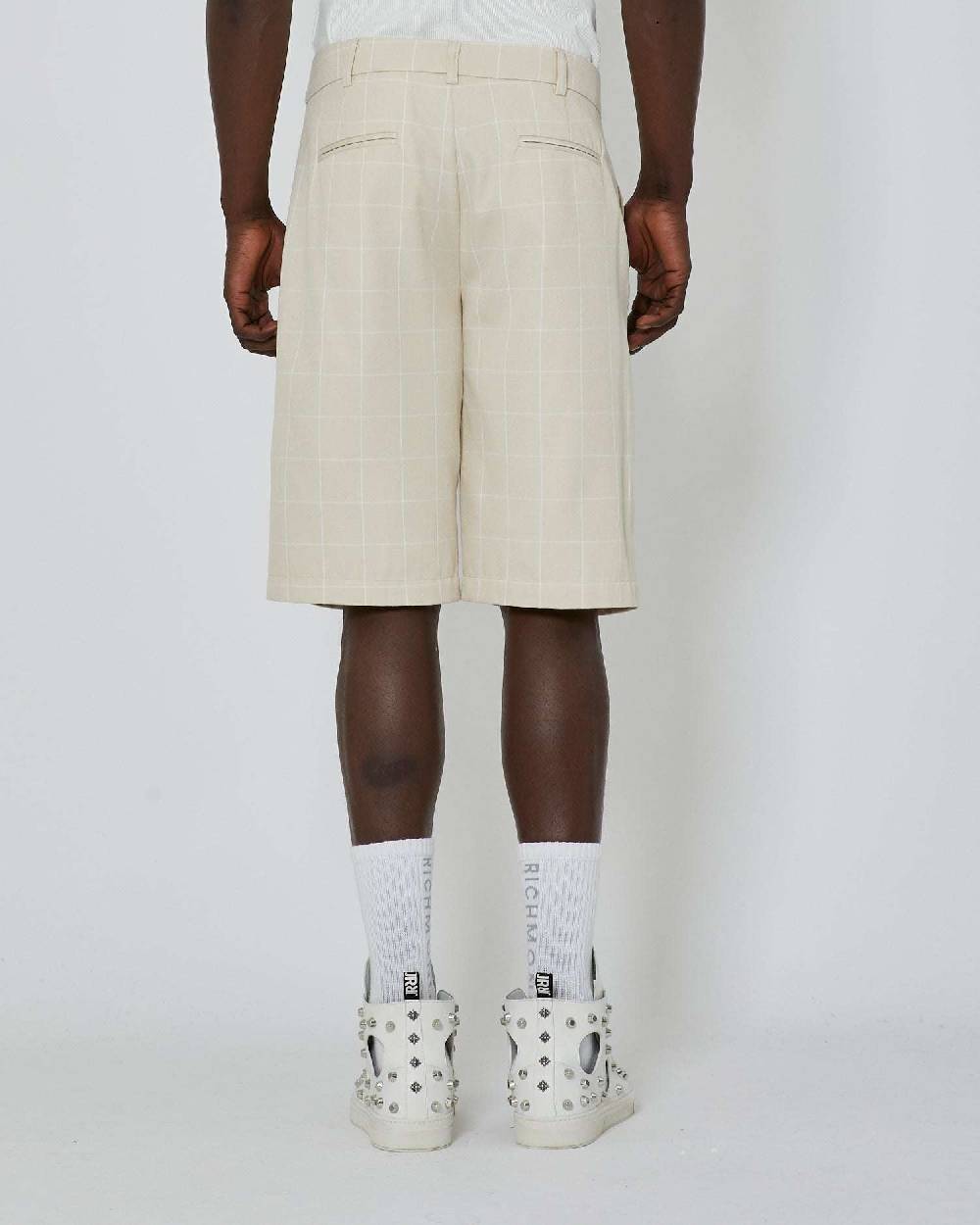John Richmond Bermuda con pattern check Economico