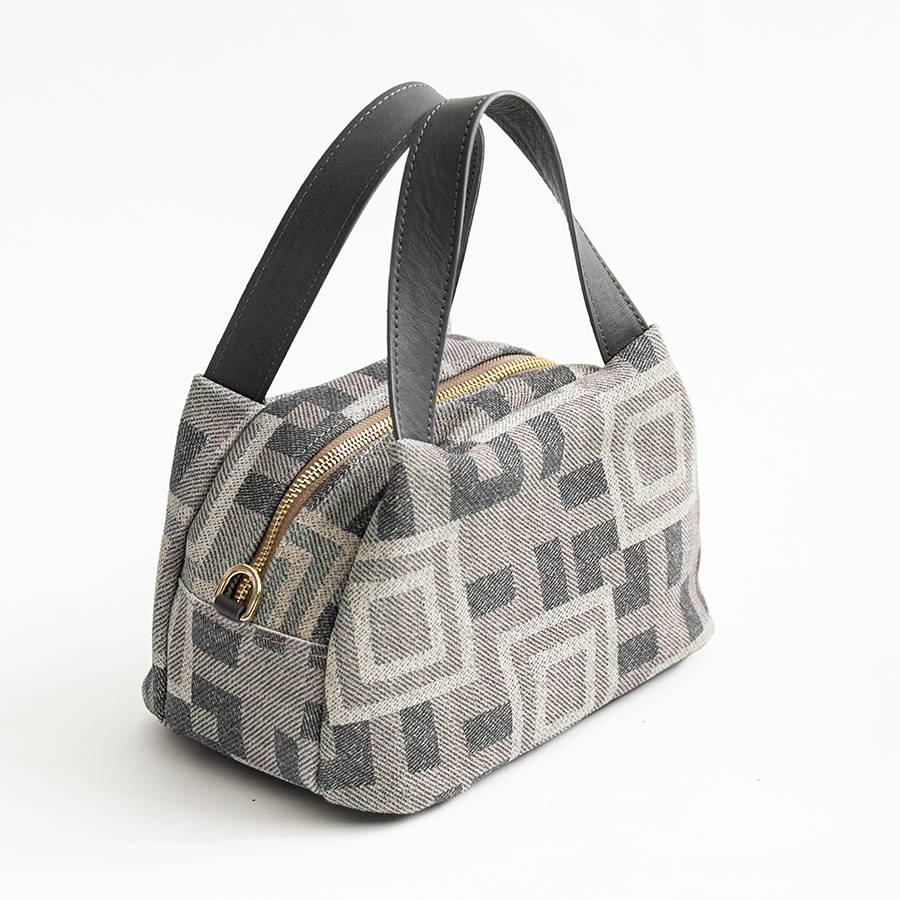 Laura Di Maggio FANTASY – Bauletto in camoscio stampato taupe In Linea