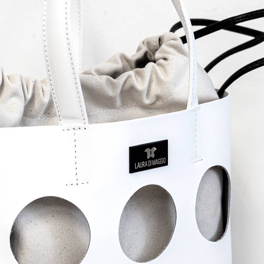 Laura Di Maggio NOAH TOTE – Borsa in pelle elegant traforata bianca Affare Del Giorno