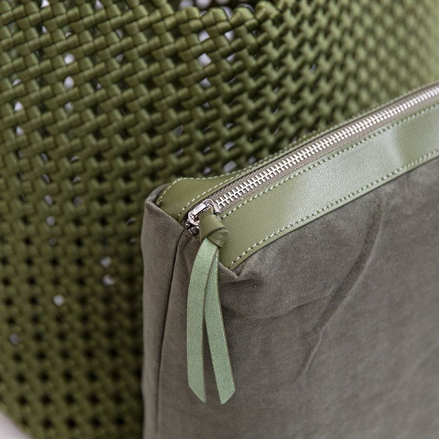 Laura Di Maggio KENDRA – Borsa intrecciata in raso verde Soddisfazione Garantita