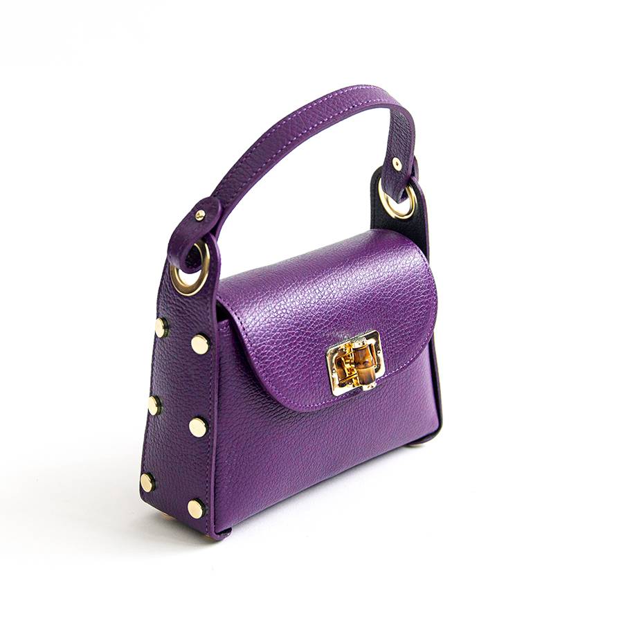 Laura Di Maggio BAMBU’ – borsetta con borchie in pelle viola Presa