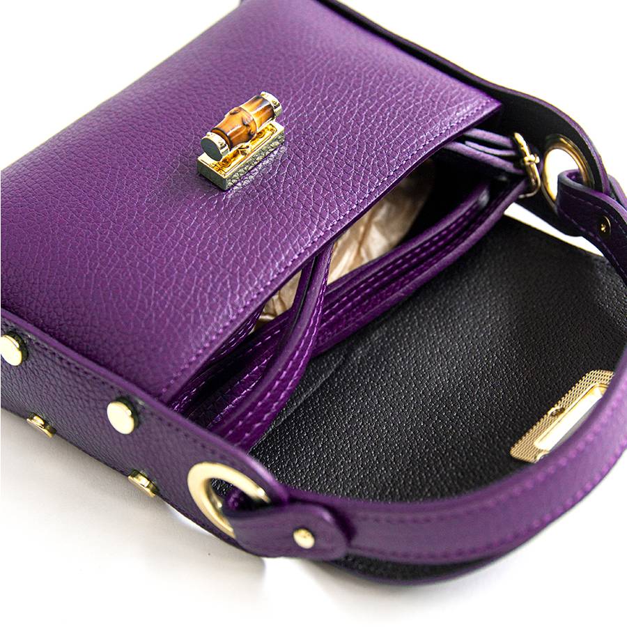 Laura Di Maggio BAMBU’ – borsetta con borchie in pelle viola Presa