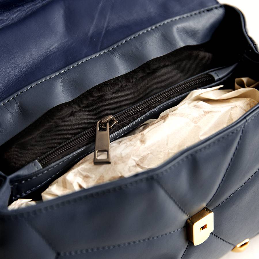 Laura Di Maggio MUSA – borsa in pelle nappa trapuntata con borchie notte Affare Del Giorno