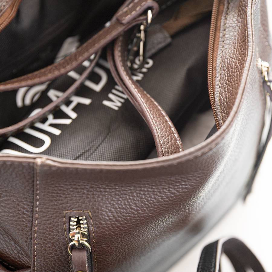 Laura Di Maggio ZIPPY – sacca in pelle con zip cuoio Offerta Pasqua