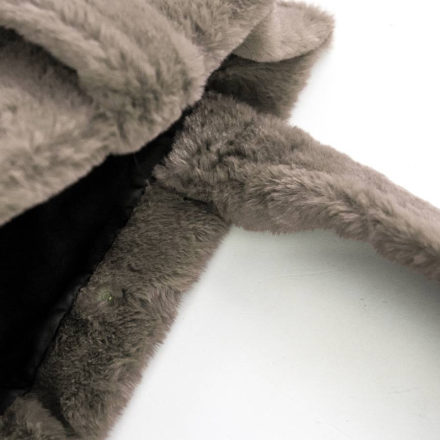 Laura Di Maggio FLUFFY – Maxi shopping in pelliccia ecologica beige Fino Al -60%
