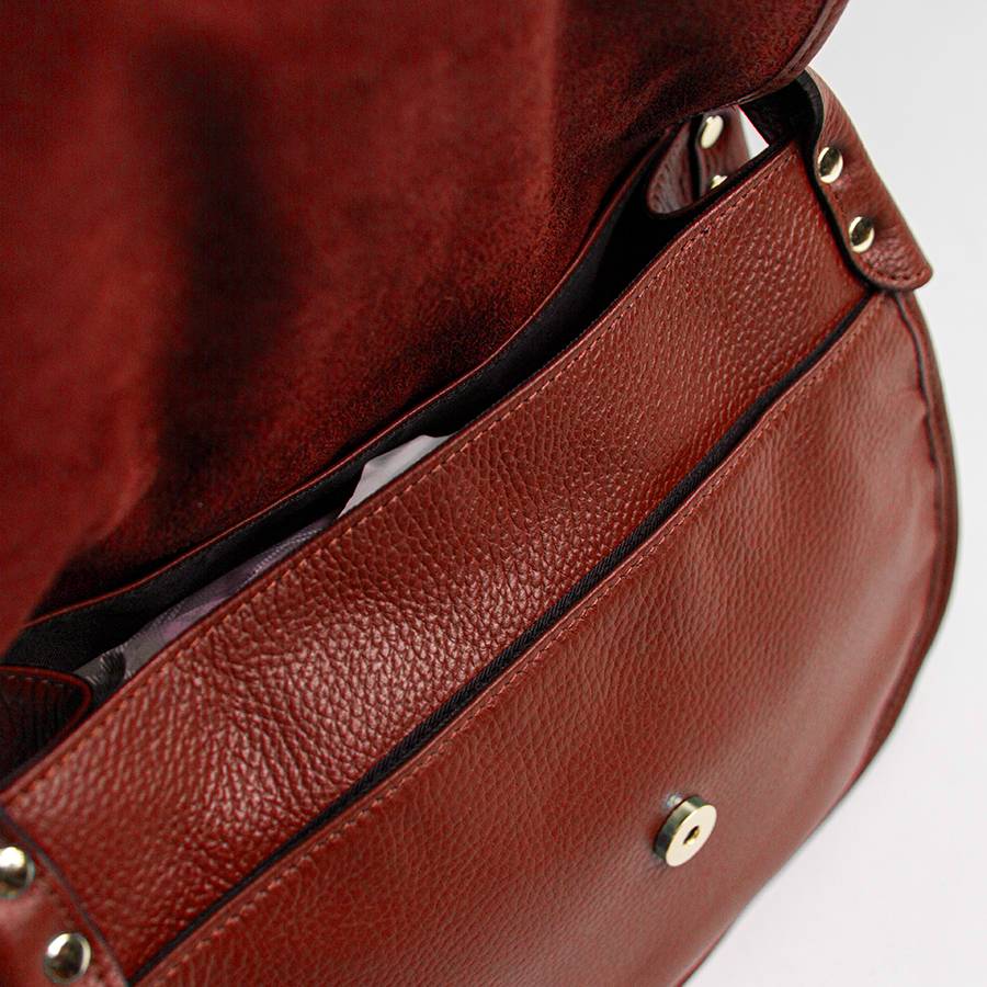 Laura Di Maggio SADDLE – postina in pelle e camoscio rubino Fino al 65% di sconto