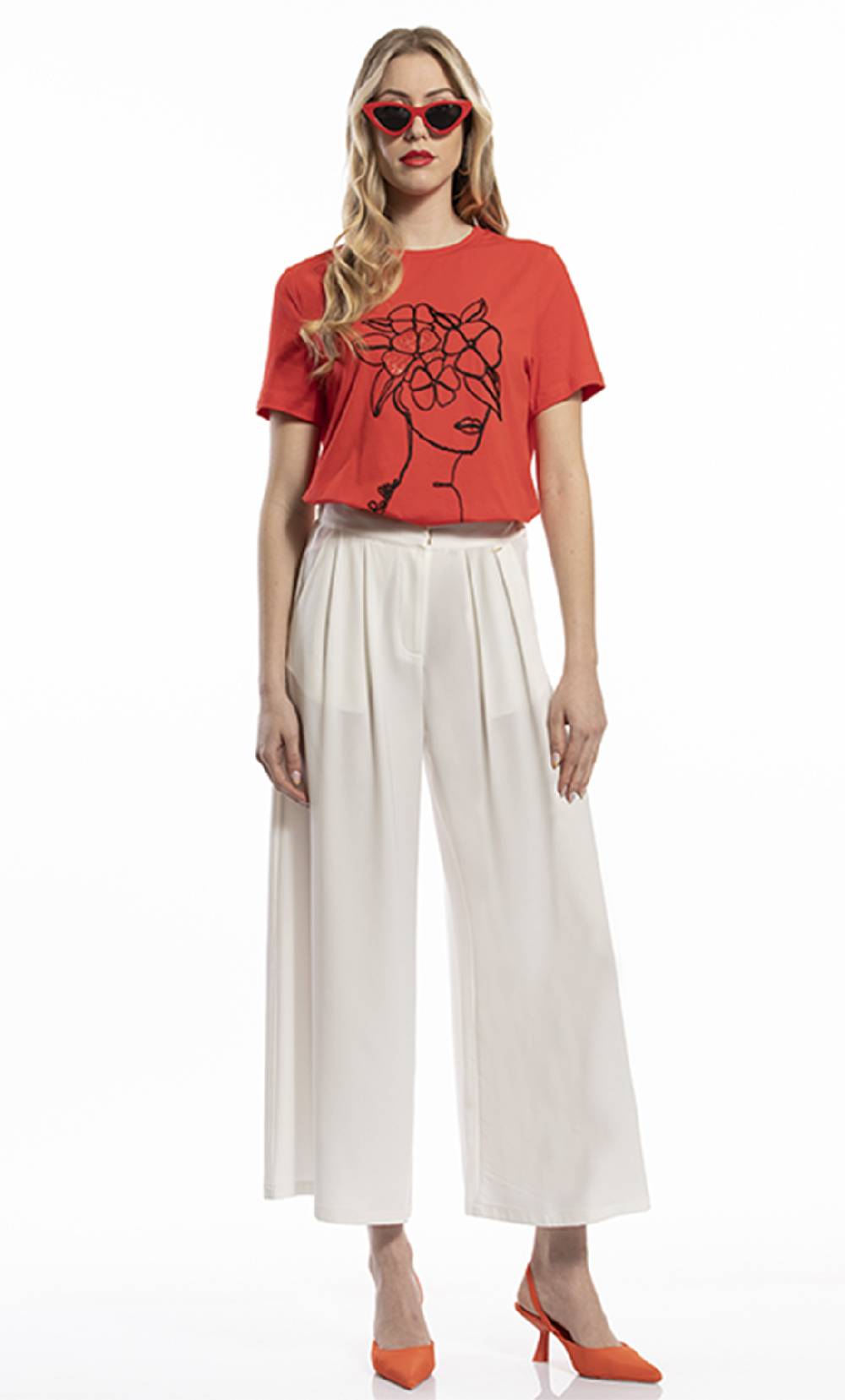Koralline T-SHIRT CON VOLTO RICAMATO E STRASS Sottocosto