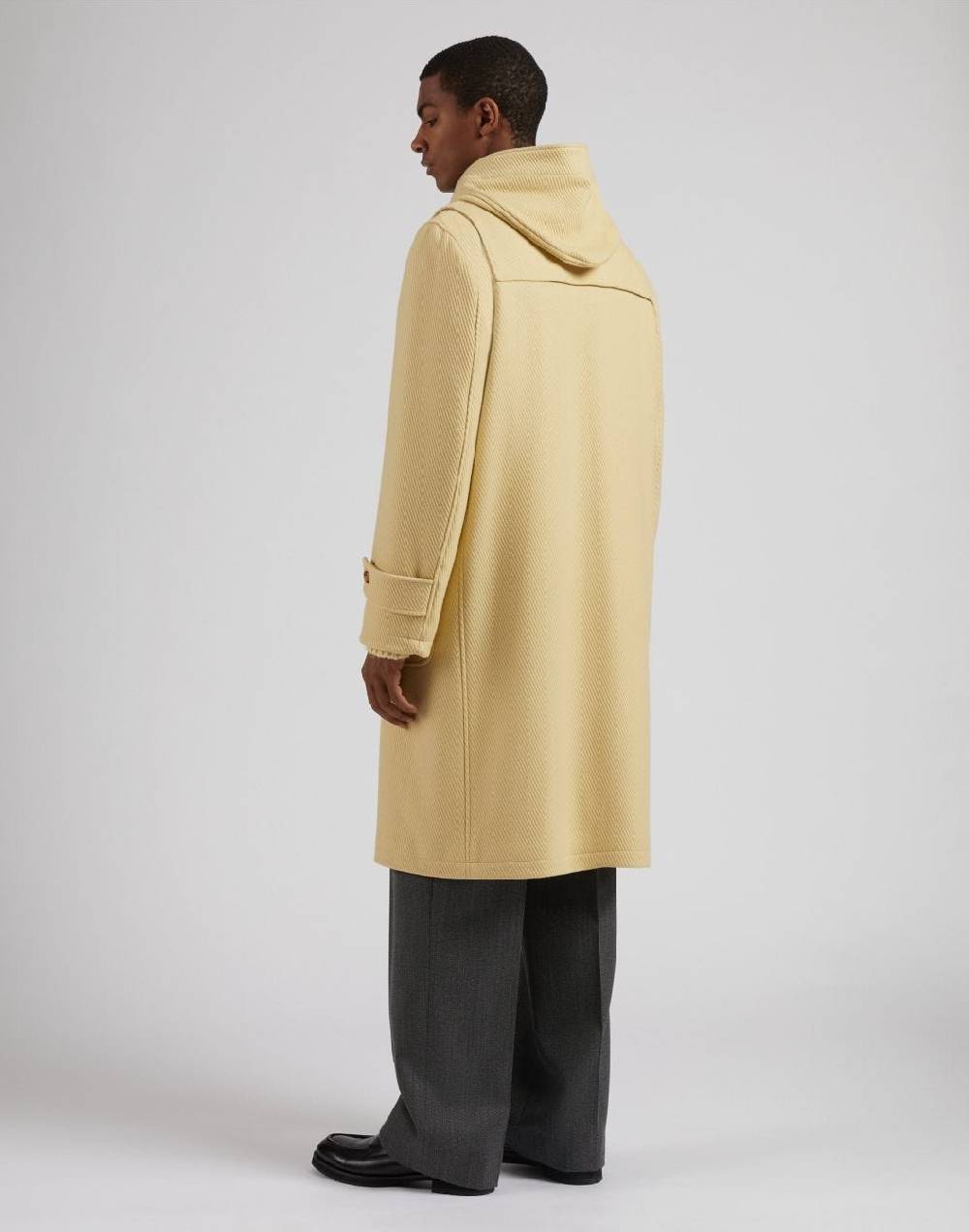 Lardini Montgomery con cappuccio in lana cashmere giallo pastello Vendita Calda