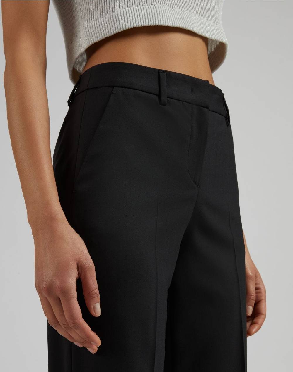 Lardini Pantalone nero gamba dritta regolare in tessuto di lana stretch I Più Venduti