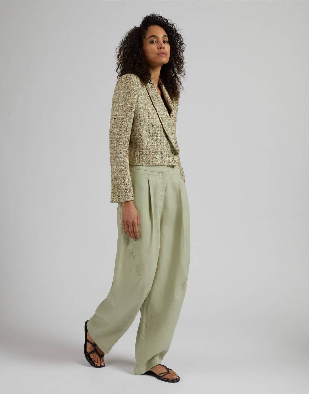 Lardini Pantalone ampio a vita bassa in tela di lino verde In Vendita