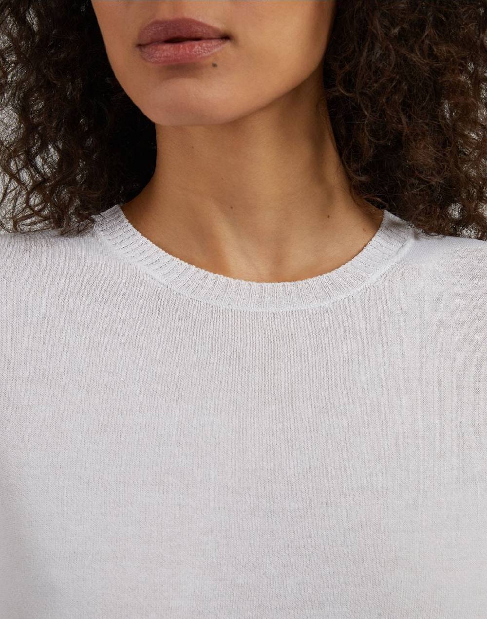 Lardini Maglia girocollo bianca in pregiato filato di viscosa Sottocosto