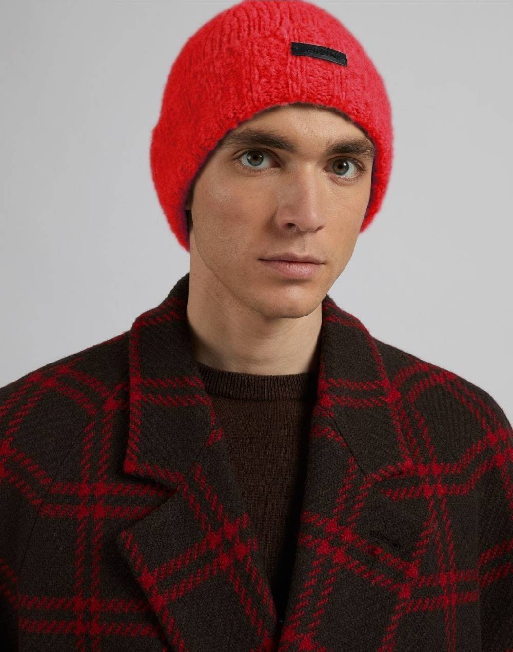 Lardini Berretto rosso in filato di lana, cashmere e nylon Acquista Ora