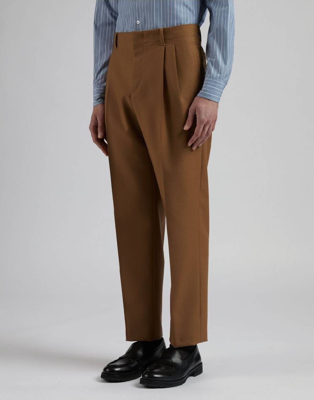 Lardini Pantalone nocciola in lana mohair Moda