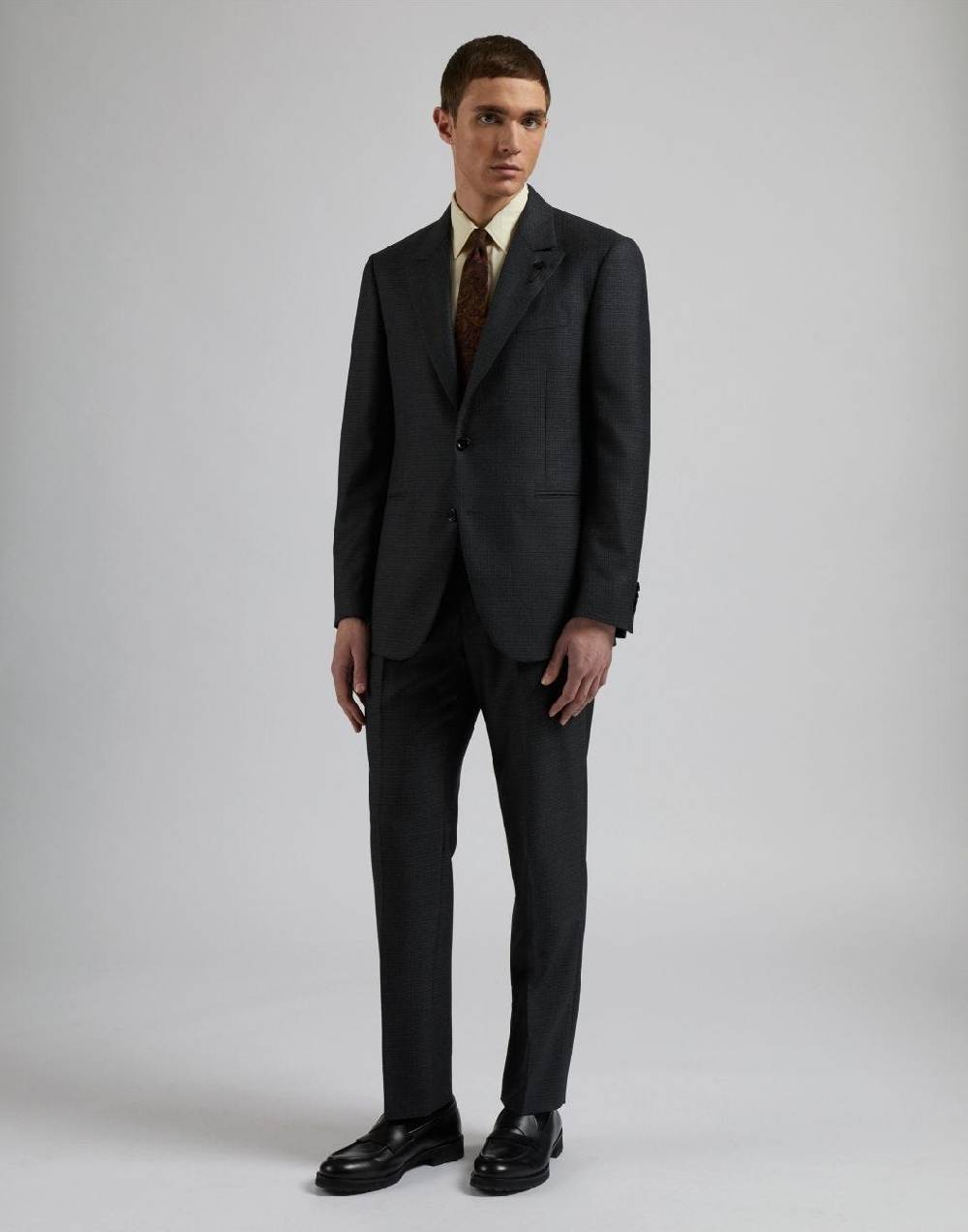Lardini Abito linea feeling grigio-nero in tessuto damier in pura lana Novità