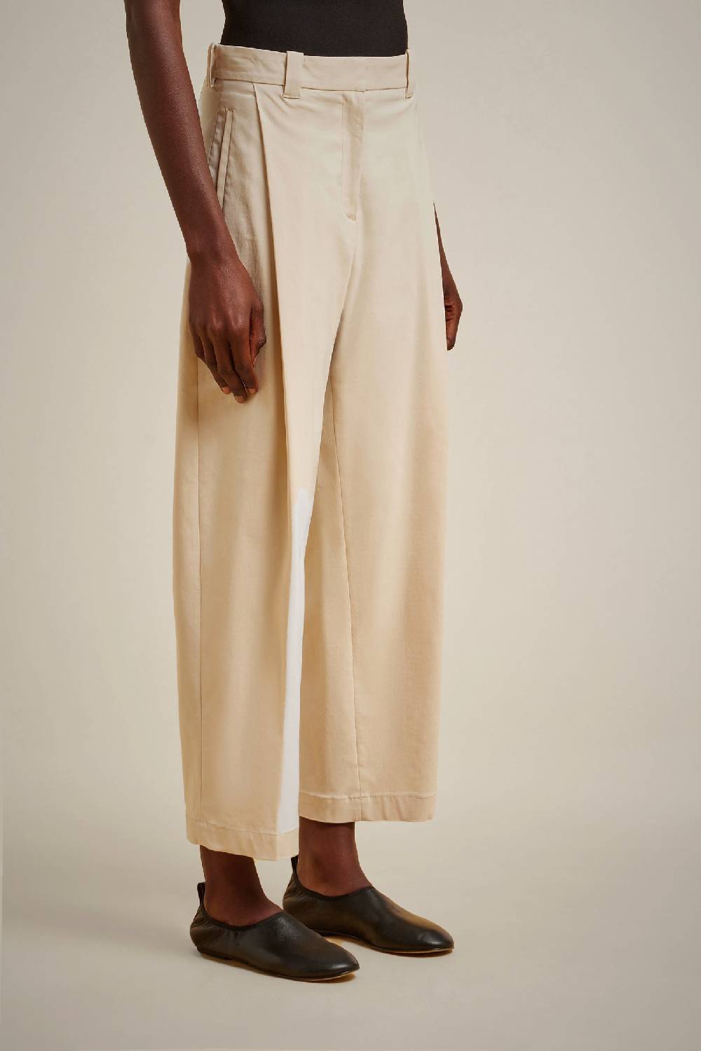 Liviana Conti PANTALONE S4FF4SR27W43-1.38 2025