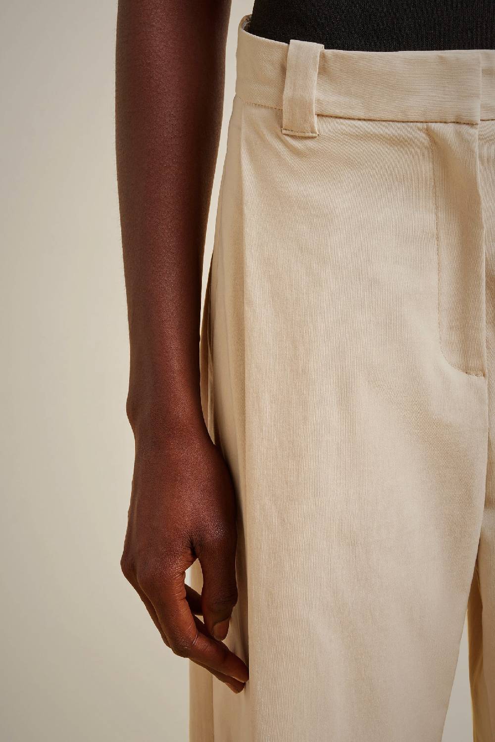 Liviana Conti PANTALONE S4FF4SR27W43-1.38 2025