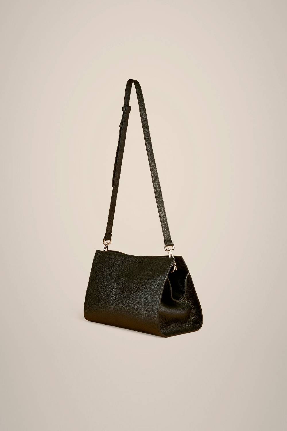 Liviana Conti CLUTCH DOPPIA MANIGL S4AA4SA01Y69-0.NR Vendita Economica