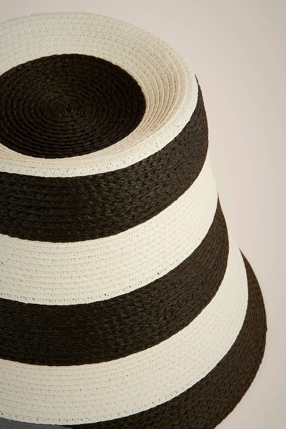 Liviana Conti CAPPELLO CLOCHE S4AA4SF08Y69W8.57 Qualità