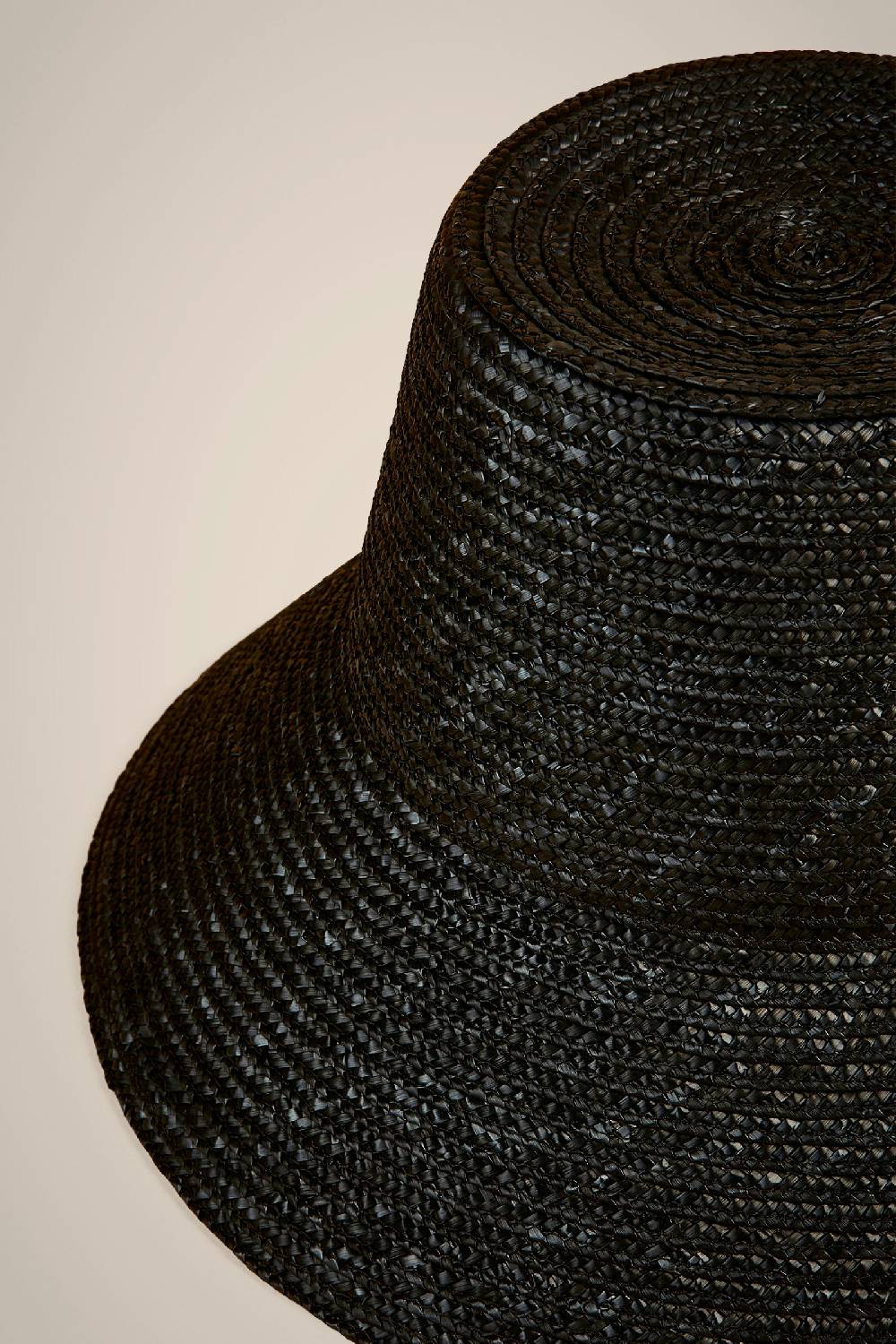 Liviana Conti CAPPELLO BUCKET S4AA4SF07Y69-0.NR Offerta