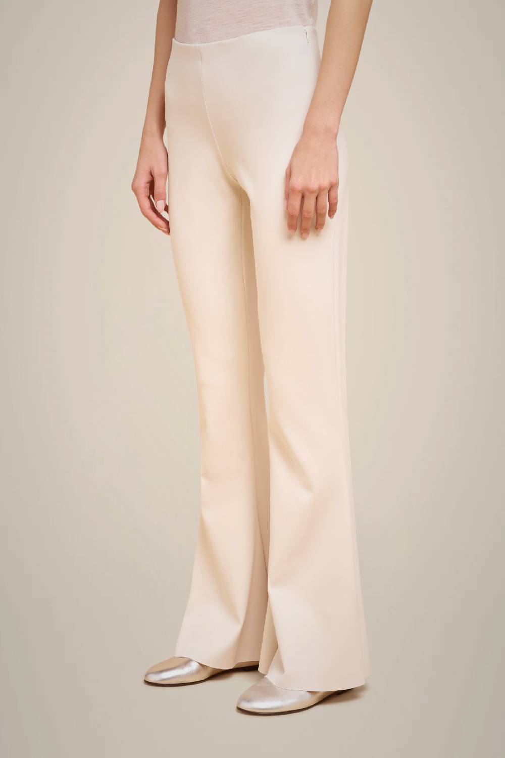 Liviana Conti PANTALONE SVASATO IN TECNOSOFT W4FF4WJ28A10-2.38 Novità