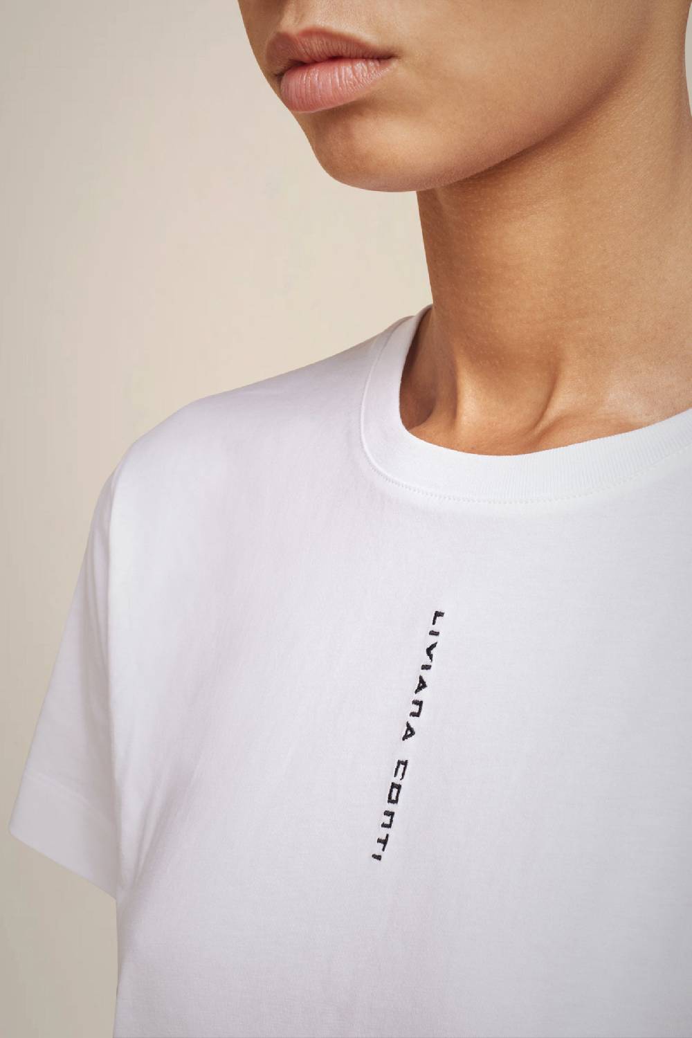 Liviana Conti T-SHIRT RICAMO LOGO W4FF4WW72A01-0.XS Negozio