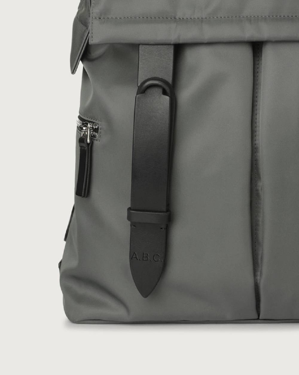 Orciani Zaino Nobuckle Planet in eco-nylon Novità