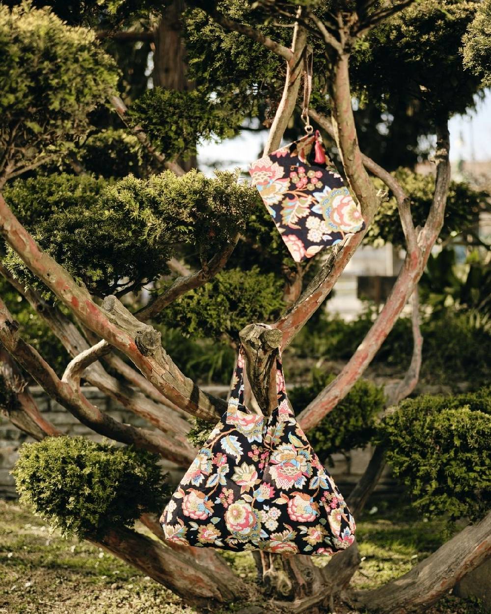Ordi.to Accessori BORSA ORDI.SEA - STAMPA CAMELIA NERA Offerta
