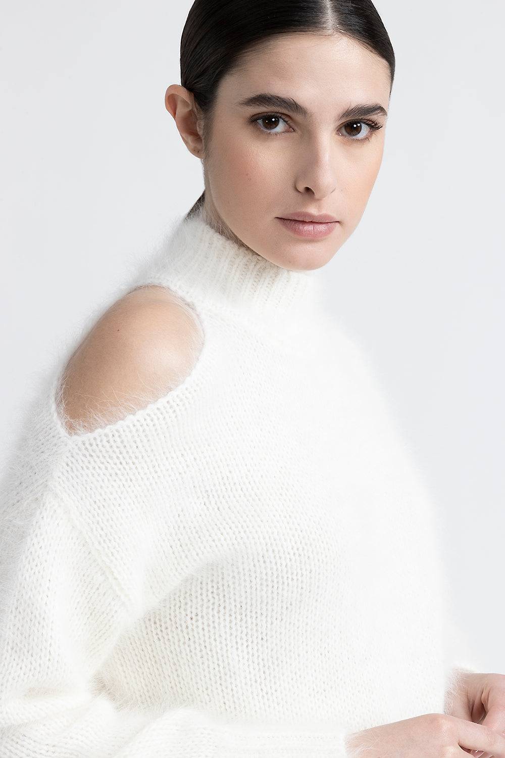 Peserico Maglia in lana d'angora con oblò sulla spalla Pezzi Unici