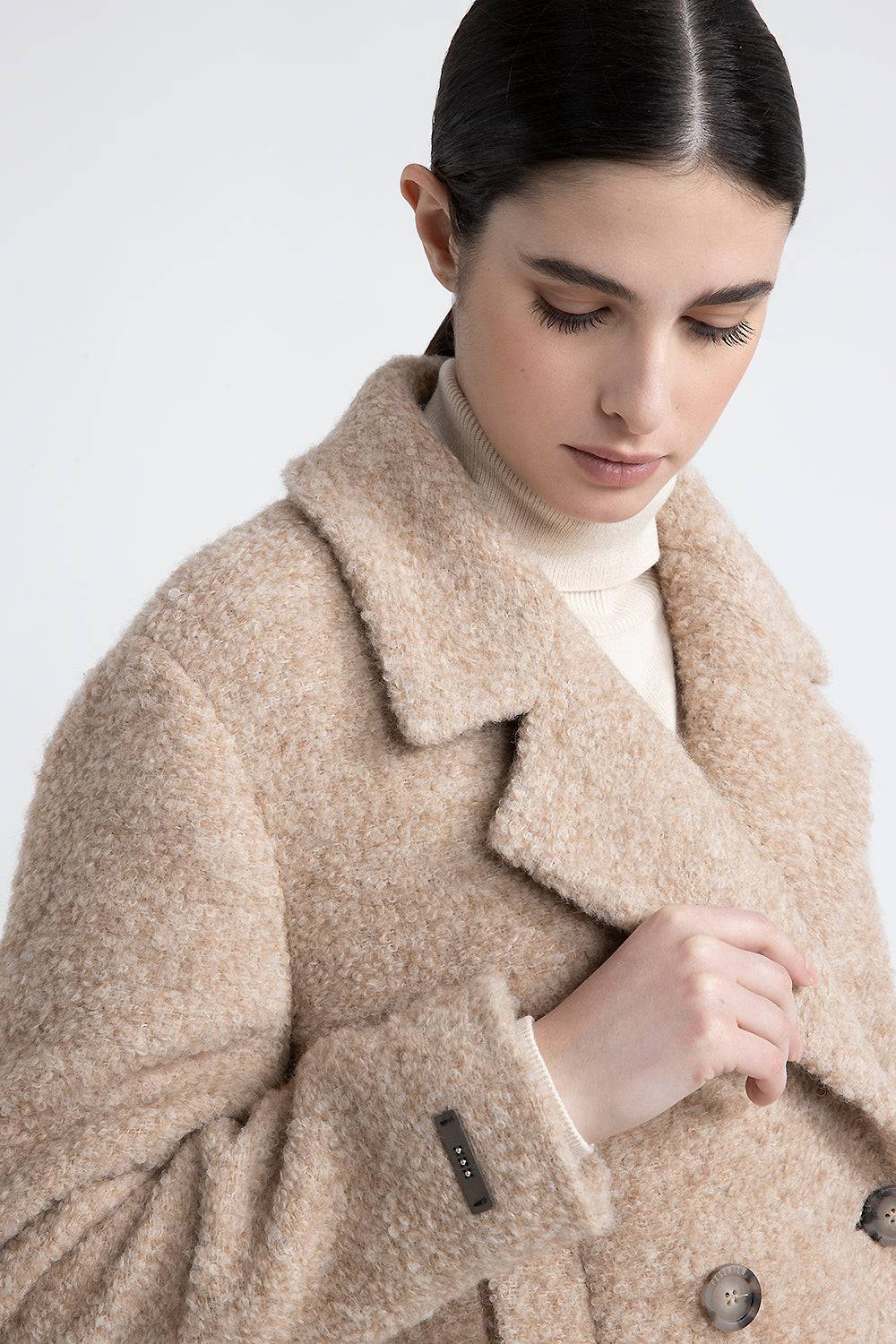 Peserico Blazer crop in panno bouclé di lana e alpaca Shopping Online