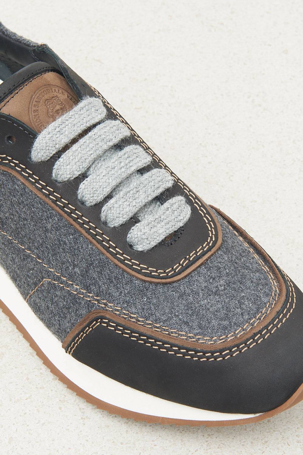 Peserico Sneakers vera pelle con feltro e lana Sconto