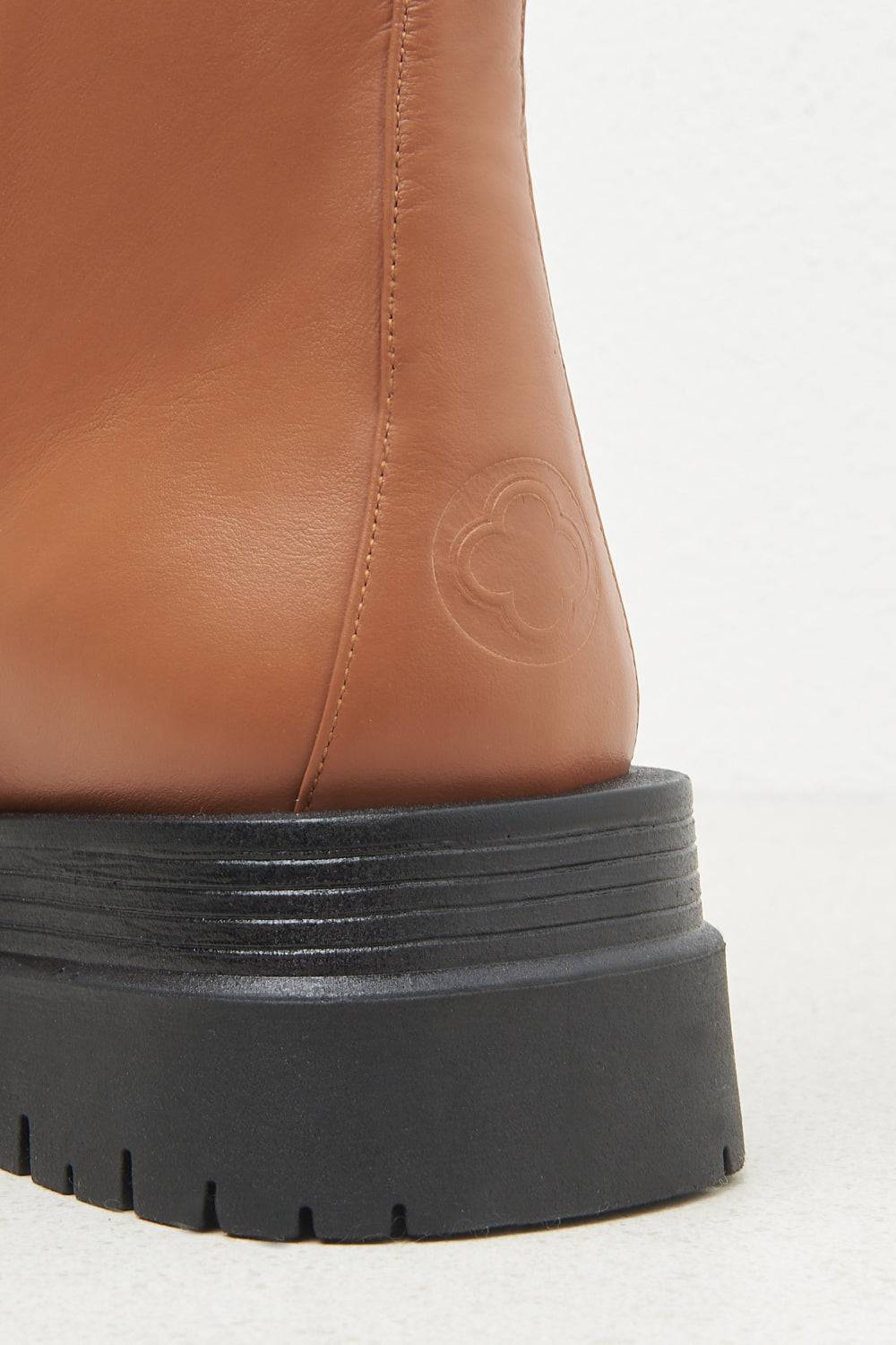 Peserico Stivali platform in pelle Outlet
