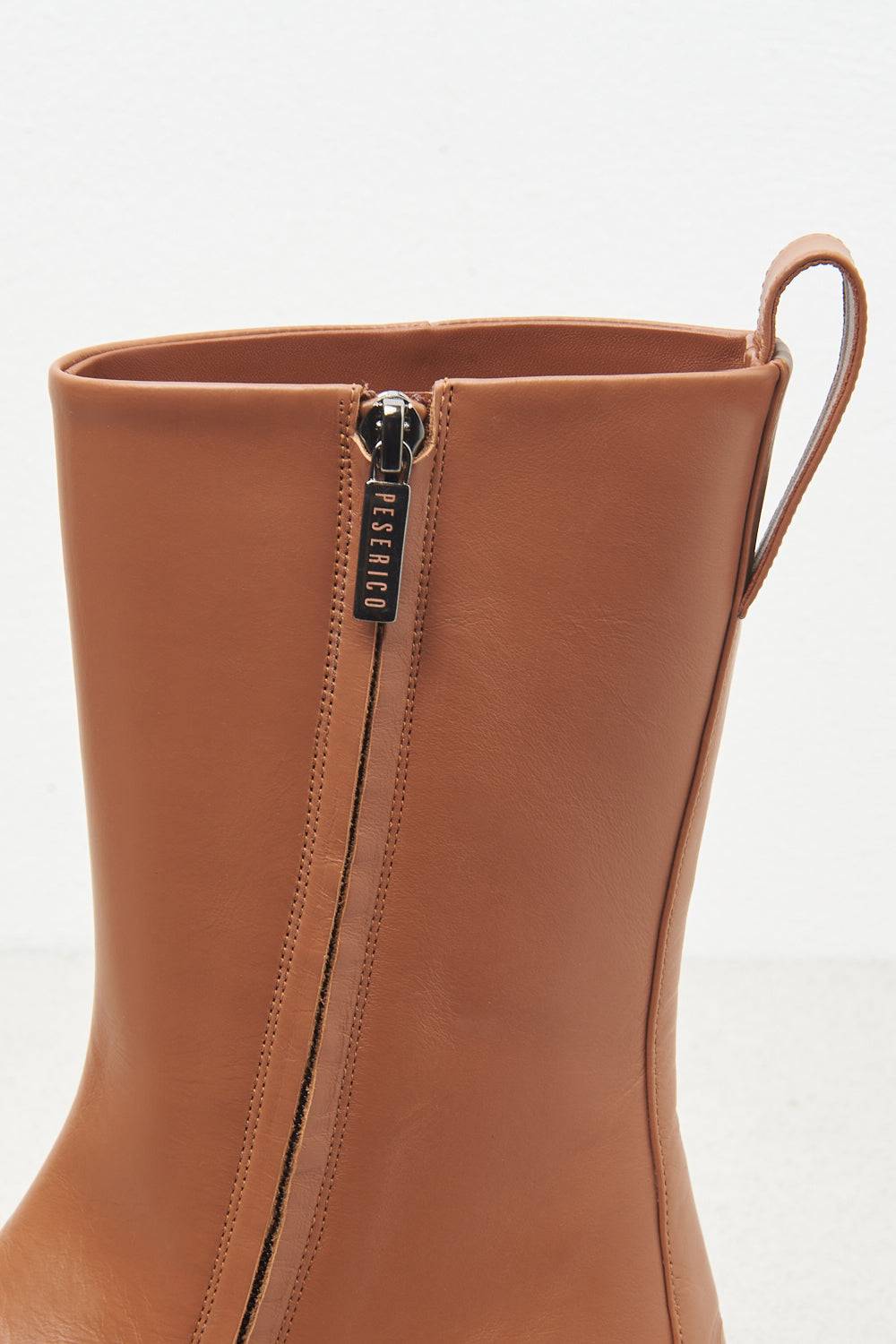 Peserico Stivali platform in pelle Outlet