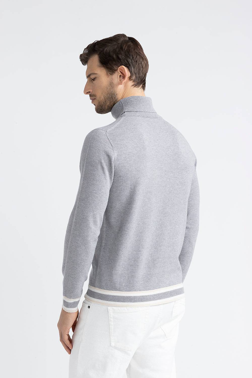 Peserico Maglia collo alto in lana, seta e cashmere Acquista Ora
