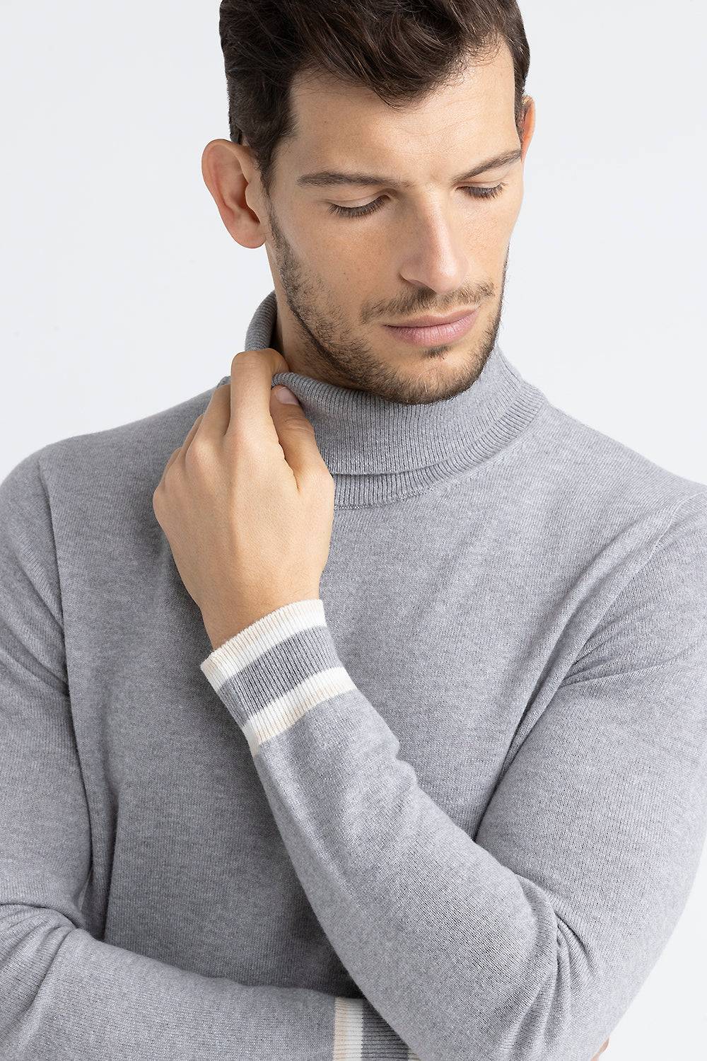 Peserico Maglia collo alto in lana, seta e cashmere Acquista Ora