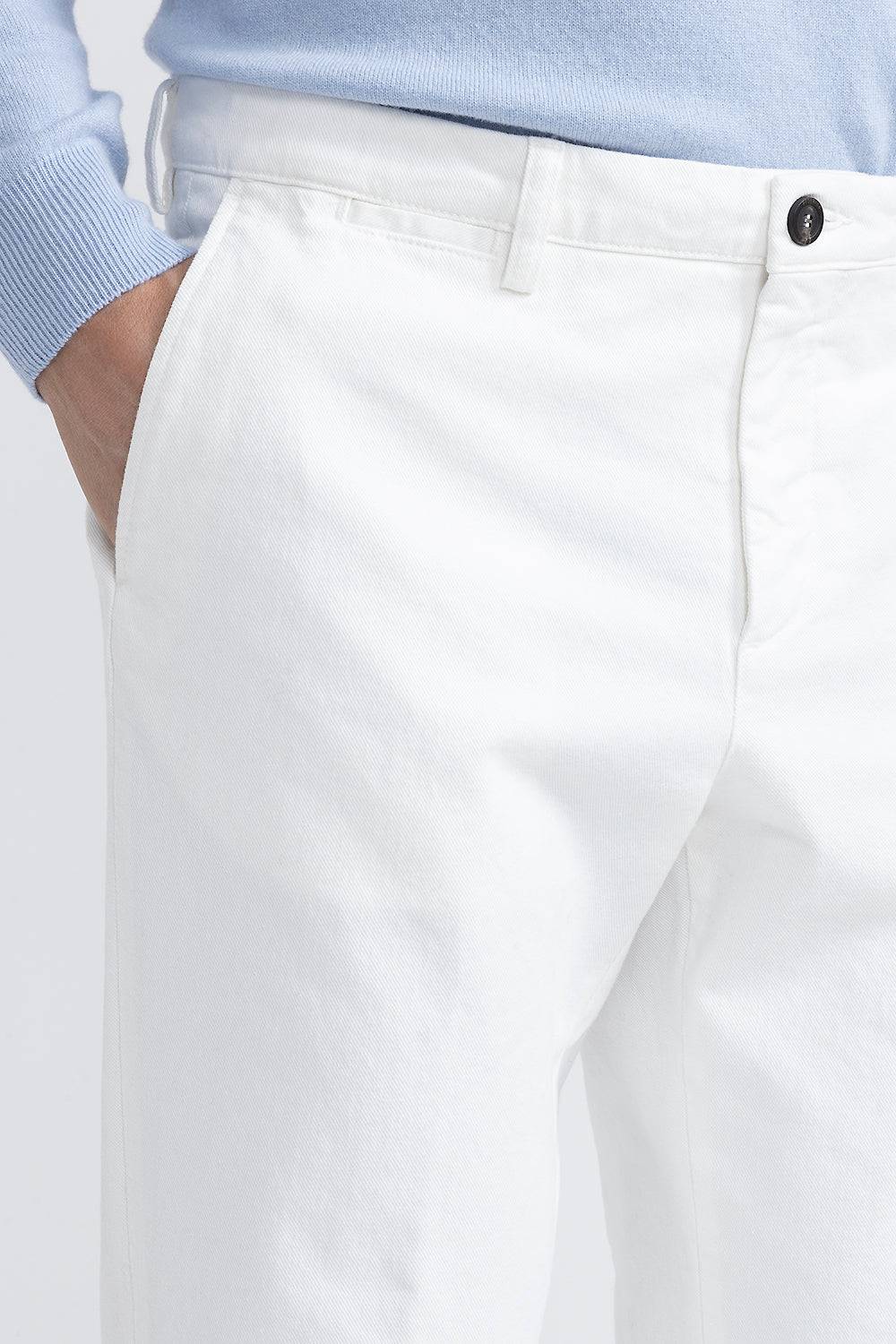 Peserico Pantalone chino in bull denim bianco In Vendita