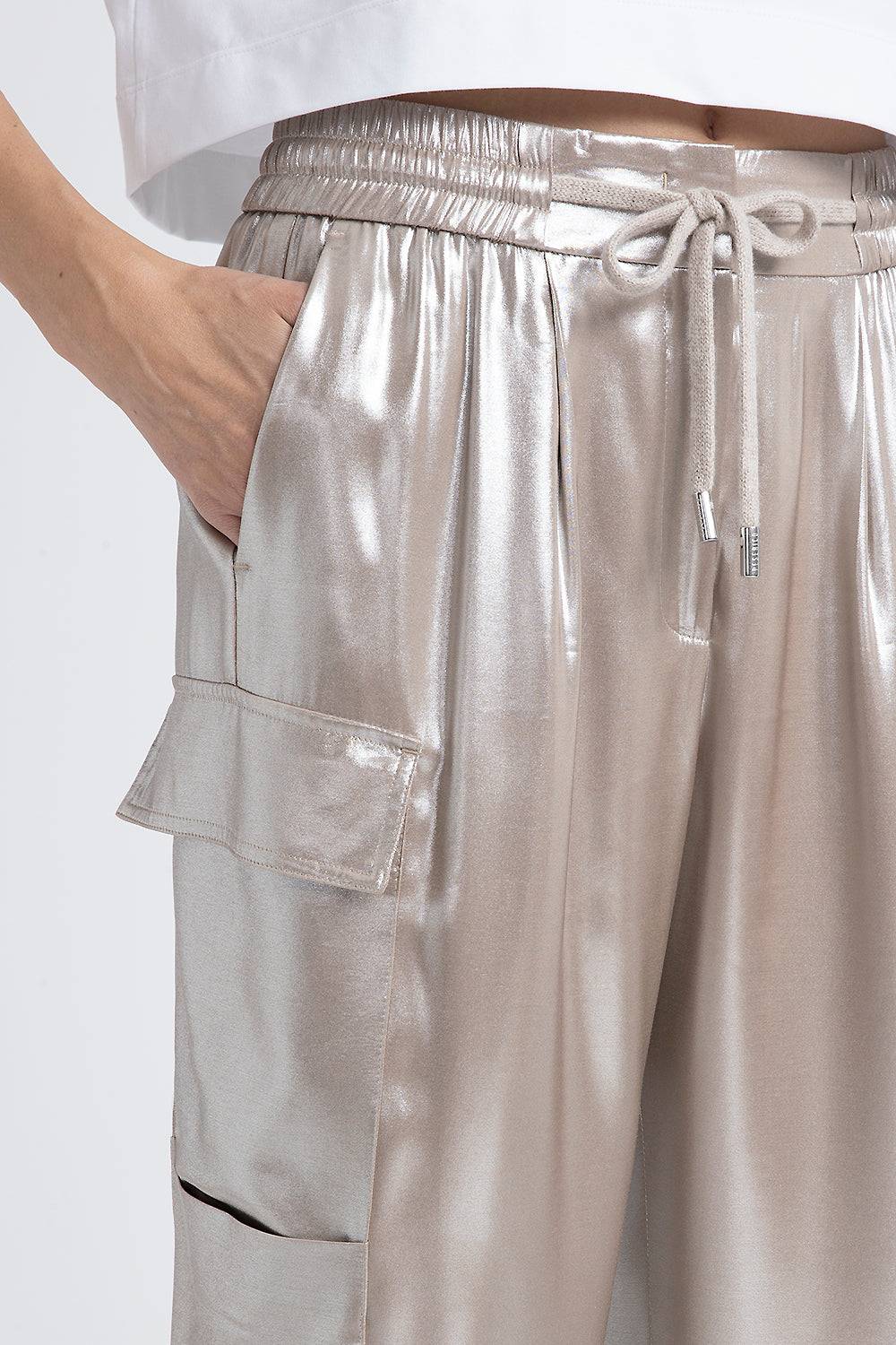 Peserico Pantalone baggy in fluido twill di viscosa laminato argento Offerta