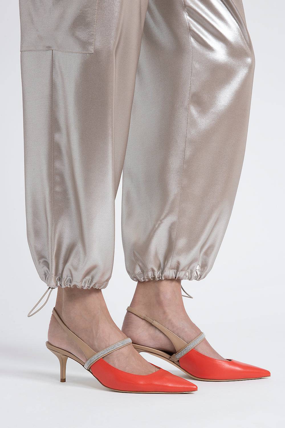 Peserico Pantalone baggy in fluido twill di viscosa laminato argento Offerta