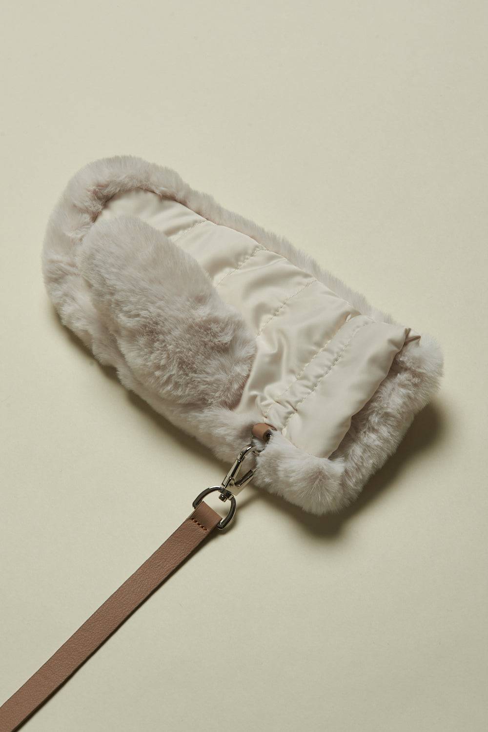 Peserico Guanto muffola in eco-pelliccia e nylon Promozione